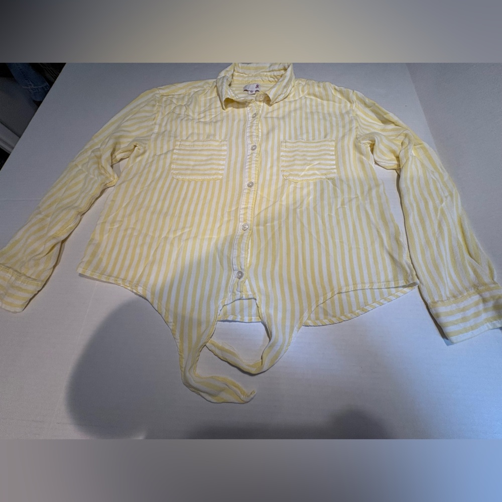 Women’s Yellow and White striped Large Tie Front Button Up Long Sleeve SO Shirt